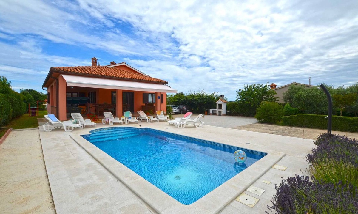 Grandici Villa | Villa Deni with private pool
