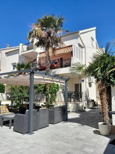 Srima Apartment | Villa Dolce Vita