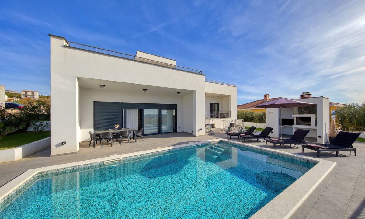 Maslenica Villa | Villa Flokica with Heated Pool