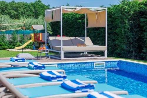 Kastelir-Labinci Villa | Villa Grande