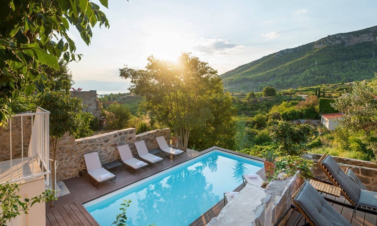 Pitve Villa | Villa Irma - Three Bedroom Villa, Sleeps 8