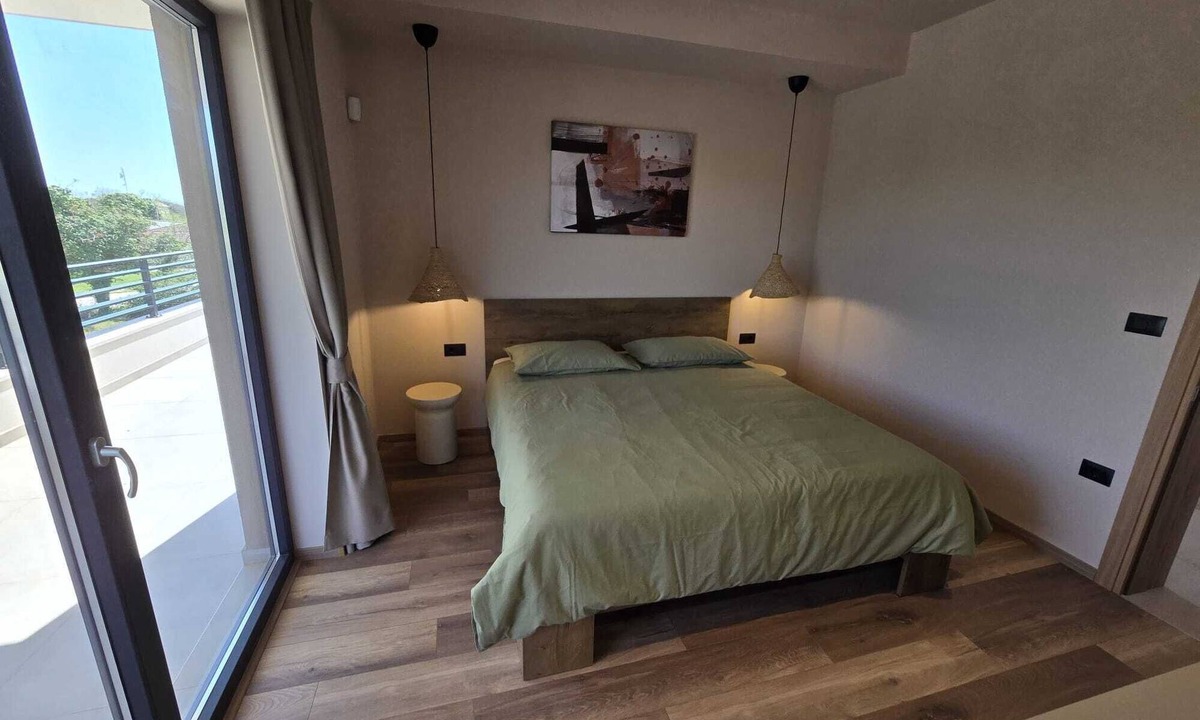 Orbanici Villa | VILLA ISSA