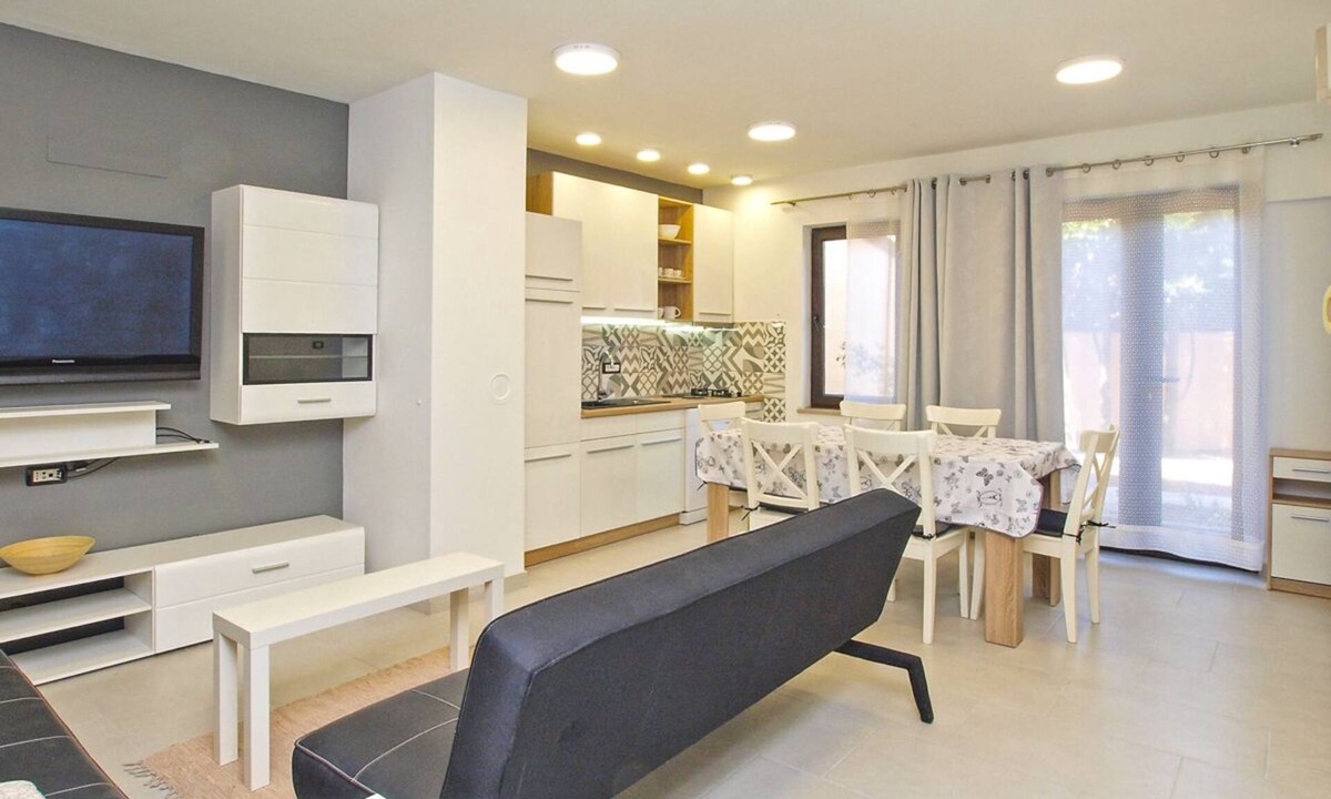 Stinjan Villa | Villa Istra - Four Bedroom Villa, Sleeps 8