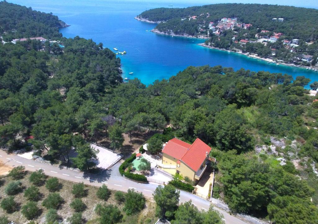 Cove Osibova (Milna) Villa | Villa Ivas