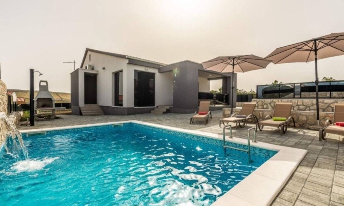 Vlasici Villa | Villa Janine mit Privatem Pool