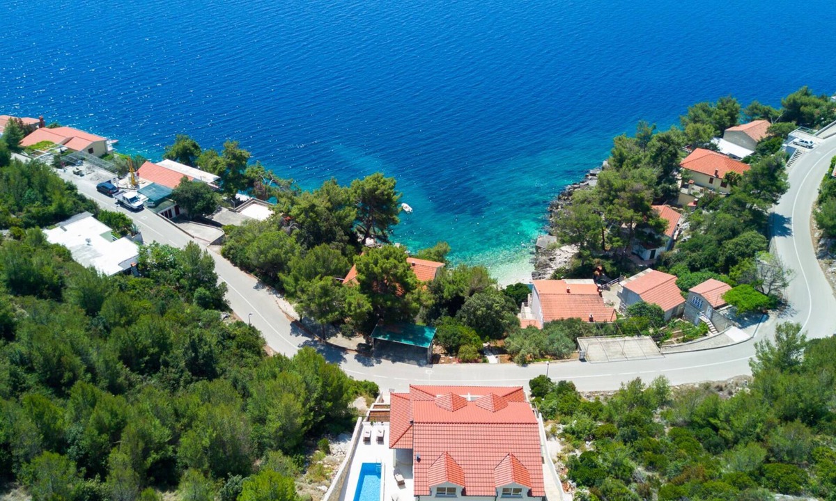 Prizba Villa | Villa Julija by Villas Guide