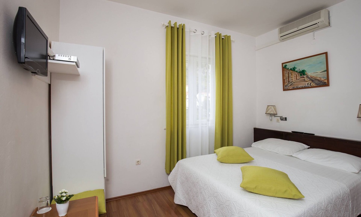 Rozat House | Villa Konalić - Economy Double Room with Garden View