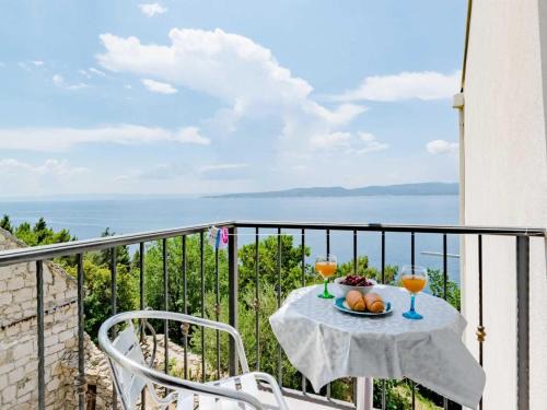 Brela Apartment | Villa Kosa - Two Bedroom Apartment with Balcony and Sea View Roko