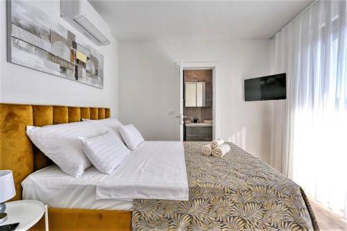 Privlaka Villa | Villa Lela - Heated Pool, Sauna, BBQ, Activities
