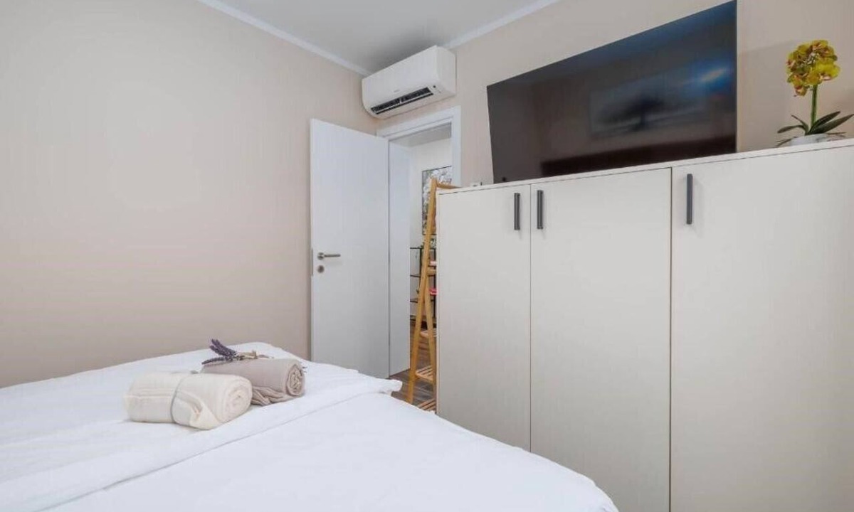 Gabonjin Villa | Villa LeSt with heated pool and EV Charger