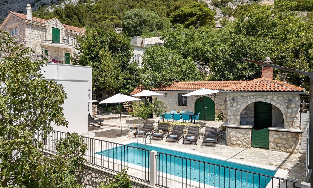 Bast House | Villa Luma by Interhome