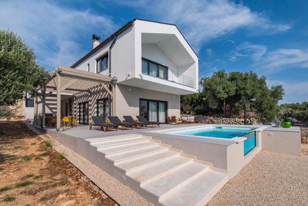 Lun Villa | Villa Lun, Luxury 5-stars Family Retreat