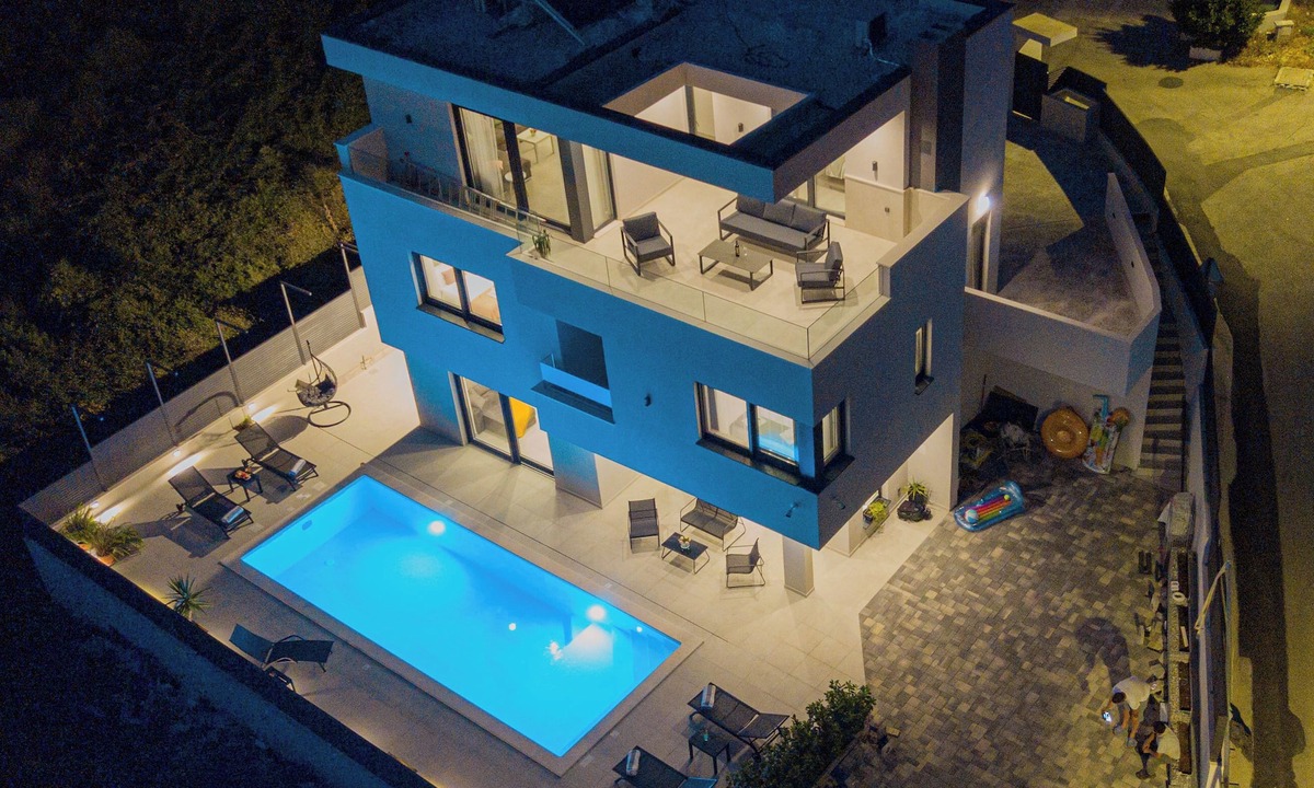 Podstrana Villa | Villa MaGaMi Perfect View for your eyes and everything that you deserve.