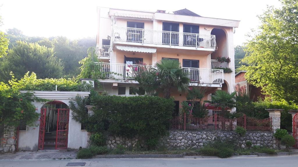 Omisalj Apartment | Villa Maja