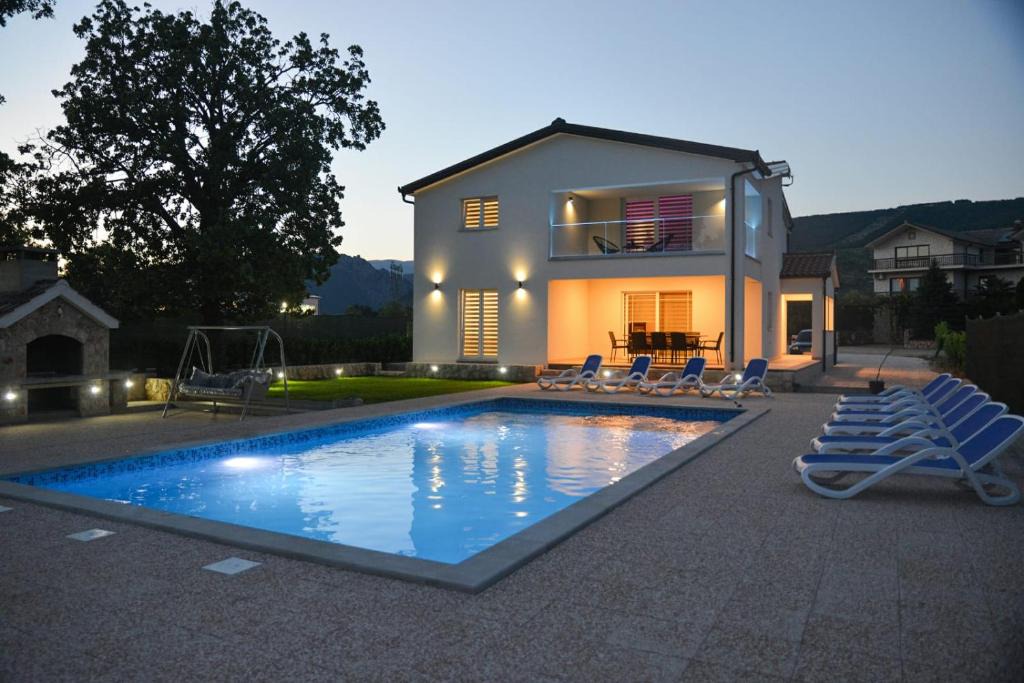 Donji Prolozac House | Villa Maria