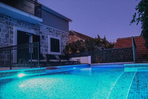 Ostrvica Villa | Villa Miravalle - private heated pool, jacuzzi, sauna, private garage parking