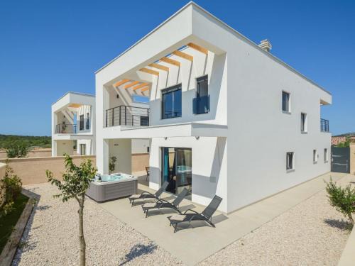 Jezera Villa | Villa Prova 1 by Interhome