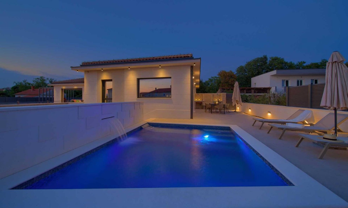Omisalj House | Villa QUARNARO with heated pool