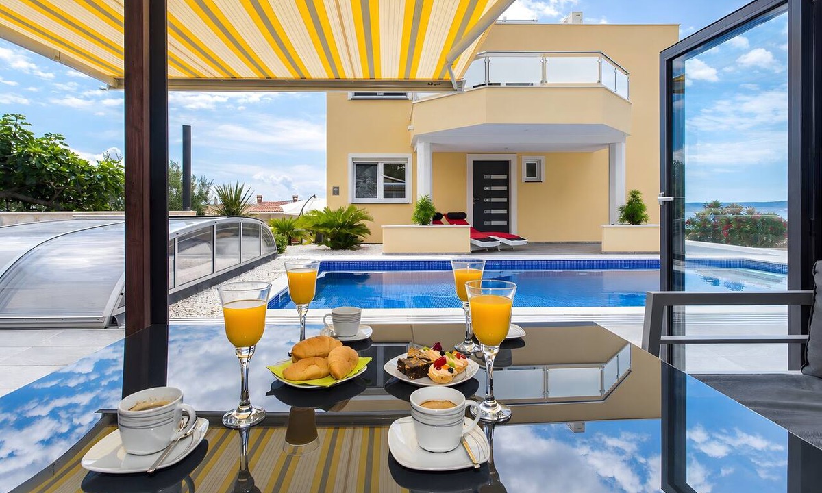 Kastel Gomilica Villa | Villa 'Rocco-Salzwasserpool-Split' with Wi-Fi