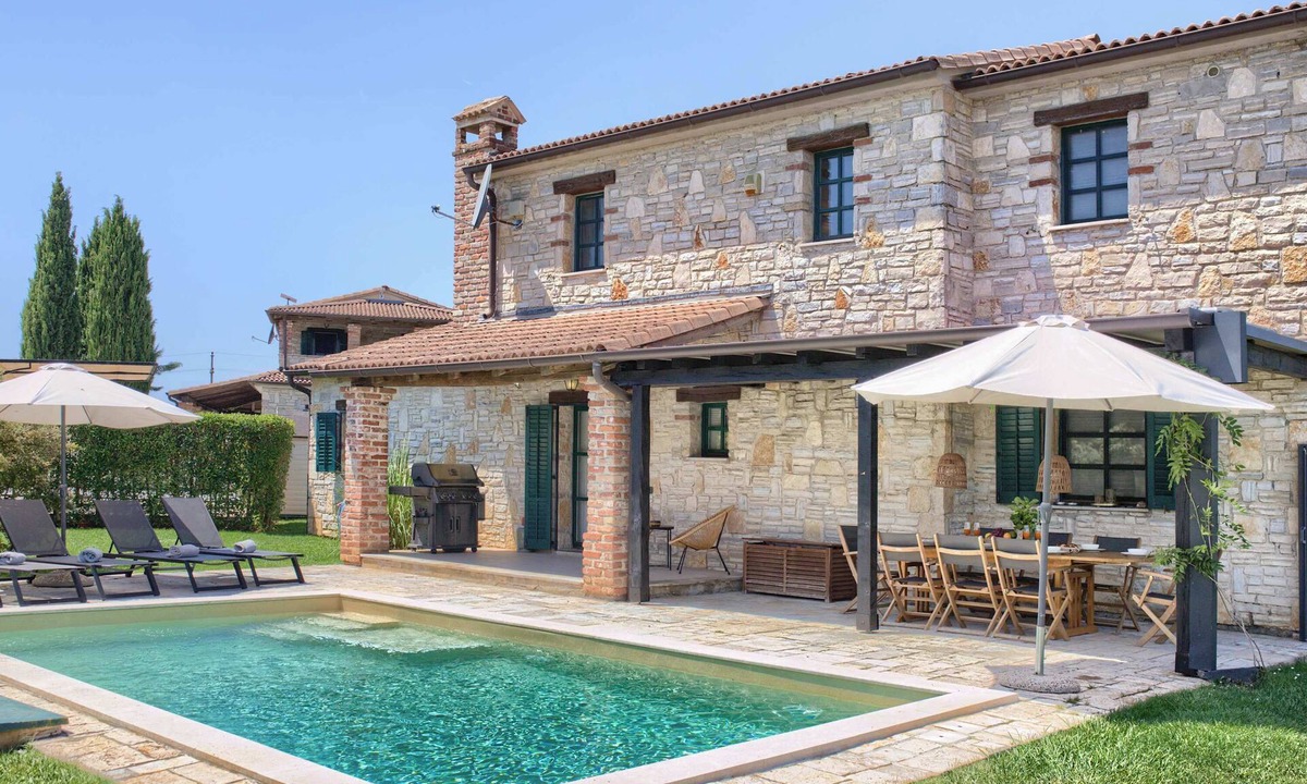 Visnjan Villa | Villa Silene - Authentic villa near Višnjan