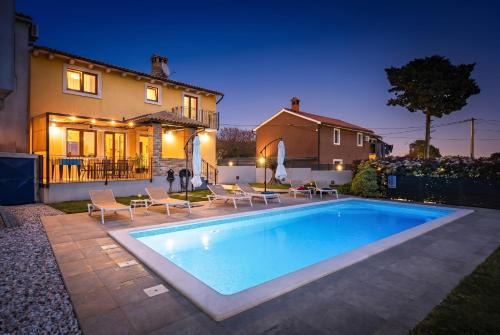 Jadreski Villa | Villa Tramontana near Pula for 6 persons with 30m2 private pool