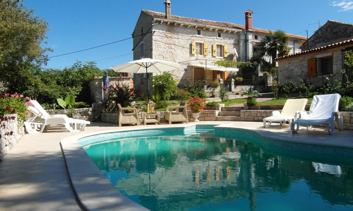 Rakalj House | Villa 'Vickovi' mit Gemeinschaftspool by Interhome