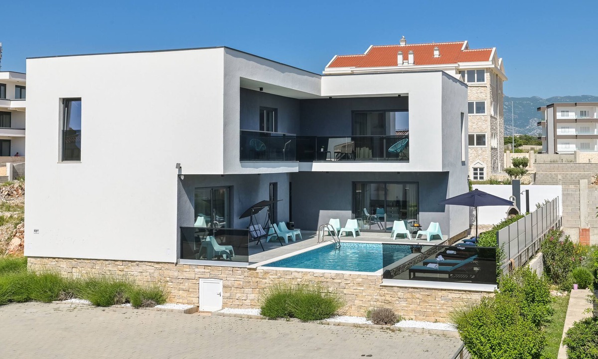 Novalja Villa | Villa Vistamar with private heated pool for 16