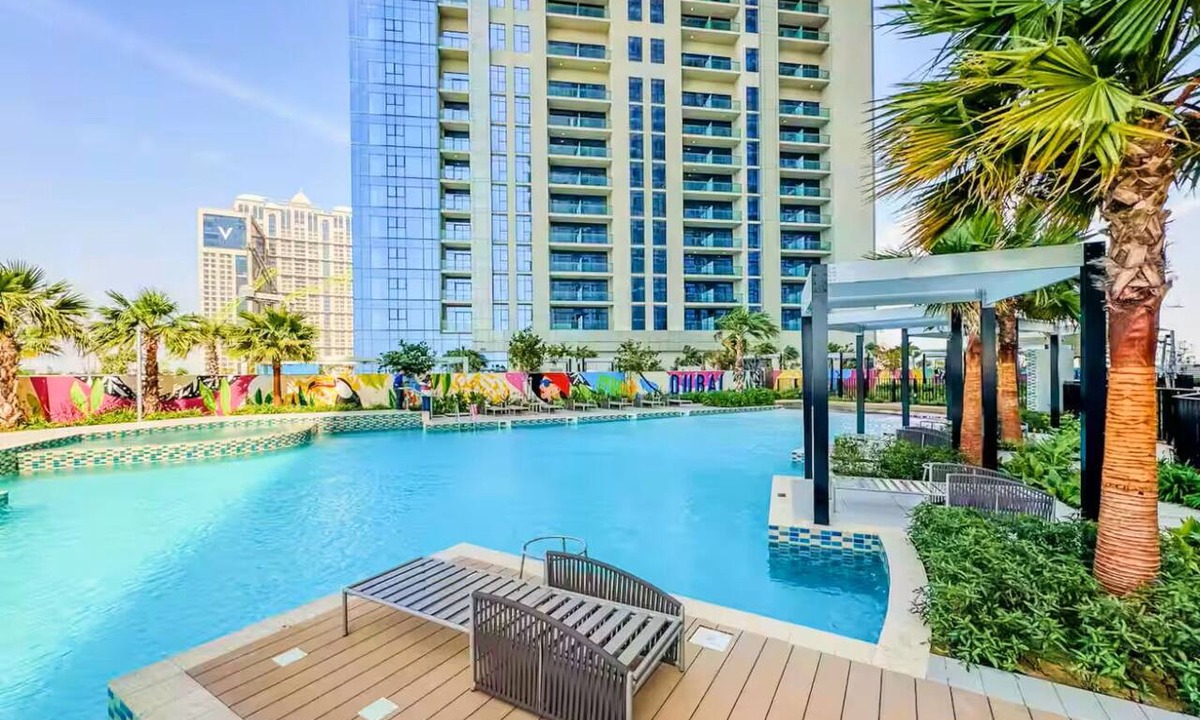 Sheikh Zayed Road Apartment | Vogue, Business Bay Aykon City near metro station