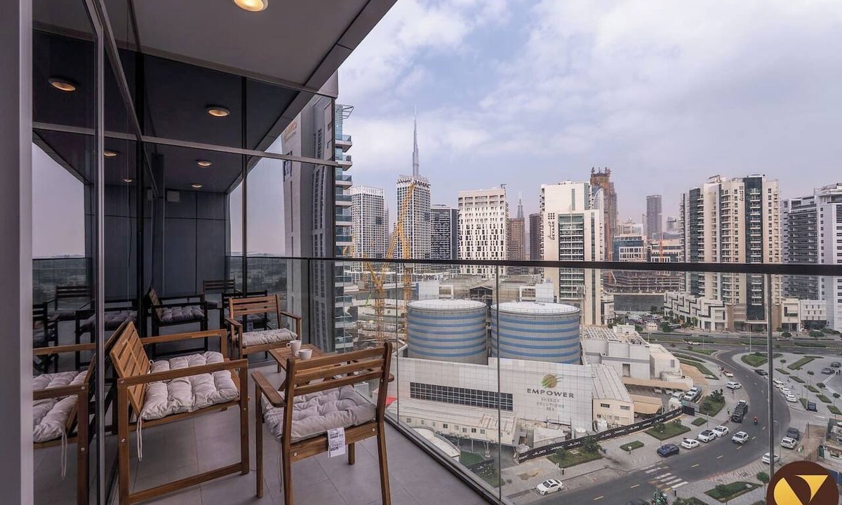Business Bay Apartment | Vogue Business Bay Royal Regency near Downtown
