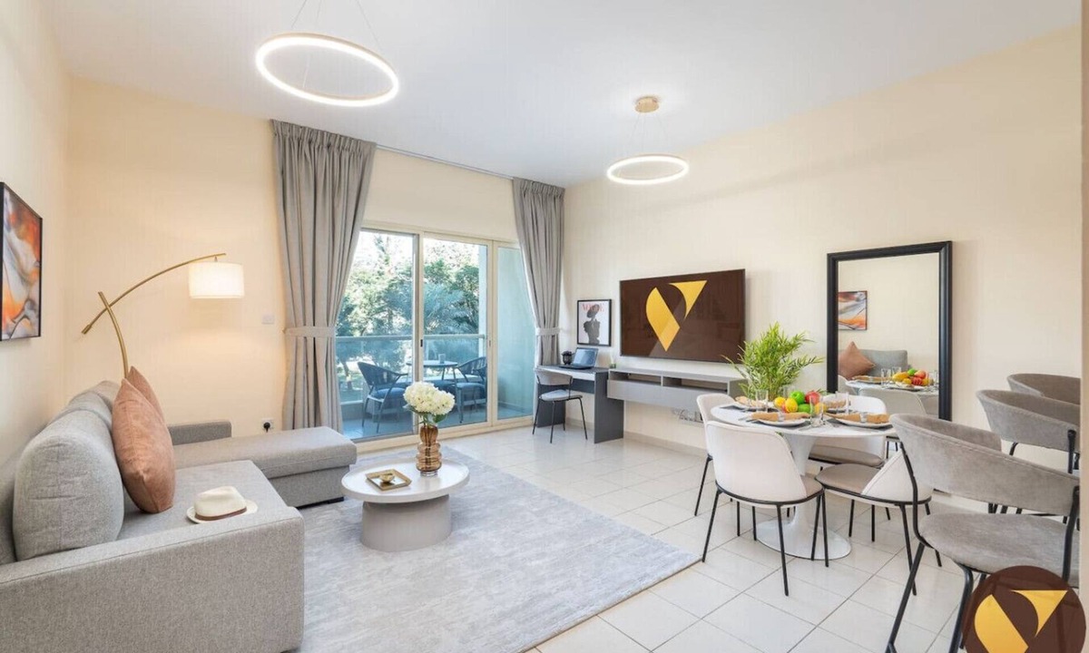 The Greens Apartment | Vogue, The Greens Al Dhafrah 2 near Mall of Emirates