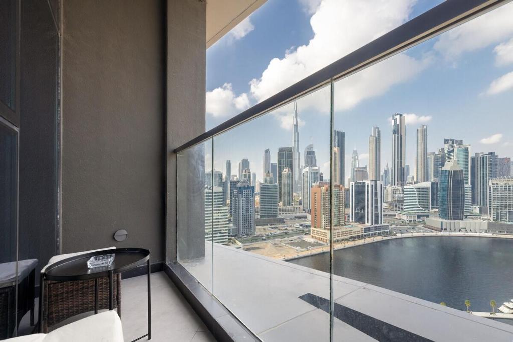 Business Bay Apartment | Waves - Elegant Waterfront Living in Dubai's Business Bay