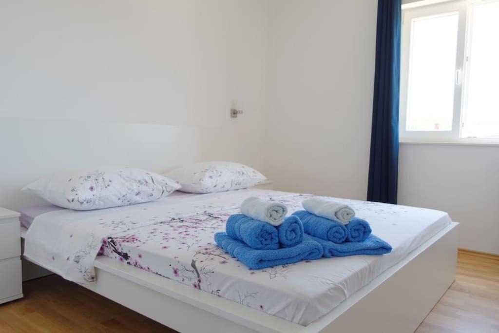 Stari Grad Apartment | White Beauty luxury apt., Stari Grad, island Hvar