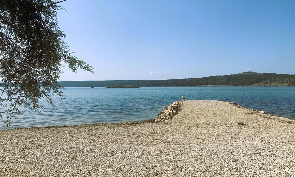 Posedarje House | Willkommen in der Villa Dobri Dupin, Ihrem Perfekten Urlaubsdomizil am Strand!