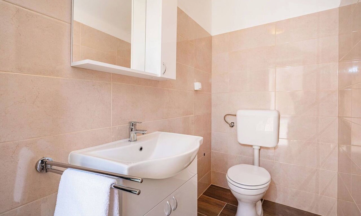 Benkovac House | Wonderful private villa for 8 guests with WIFI, A/C, private pool, TV, terrace and panoramic view
