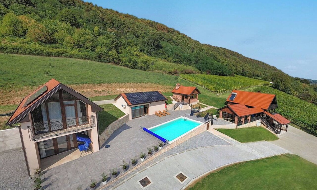 Kalnik House | Wonderful private villa for 12 guests with A/C, private pool, WIFI, hot tub, TV and terrace
