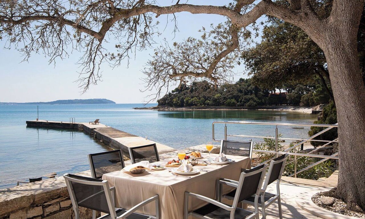 Fazana Villa | Wonderful private villa for 6 people with WIFI, A/C, hot tub, TV, terrace and pets allowed