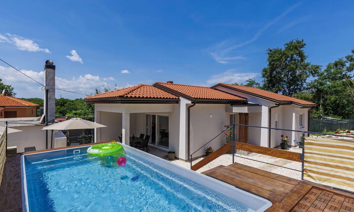 Strmac House | Wonderful private villa for 6 guests with A/C, private pool, WIFI, TV and terrace