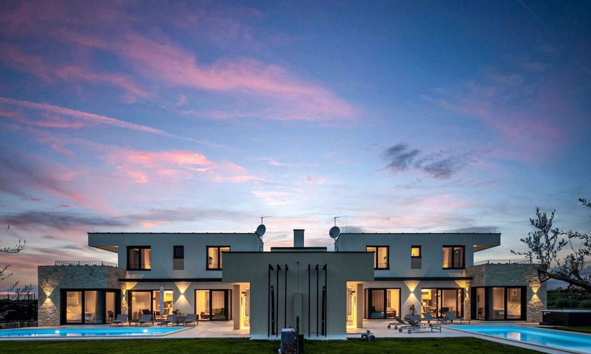 Nova Vas Villa | Wonderful private villa with hot tub, WIFI, private pool, A/C, TV, terrace and pets allowed
