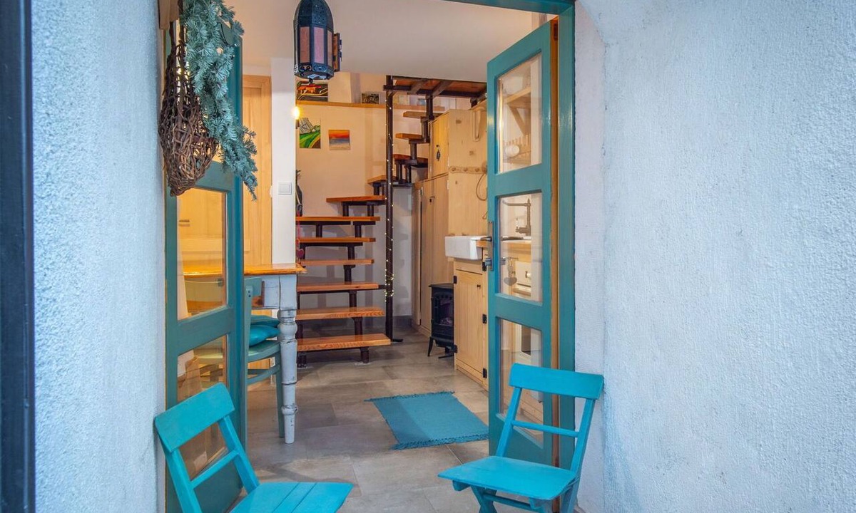Cres House | Wonderful villa for 4 guests with WIFI, A/C and balcony