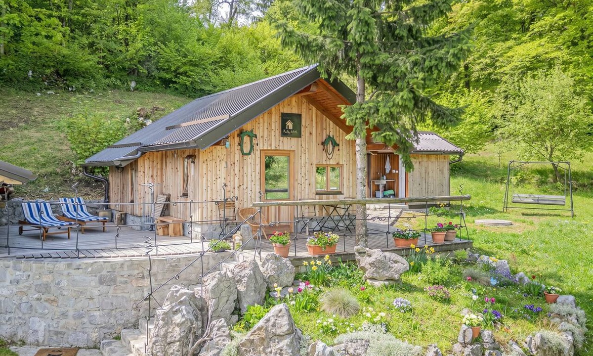 Kanal Ski Chalet | Wooden Chalet Kalanka in Nature, Kal nad Kanalom, Slovenia