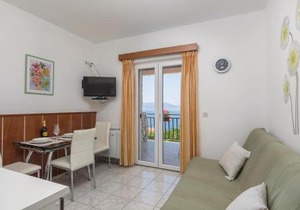 1 Bedroom Beach Front Apartment In Labin
