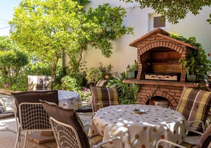 1 bedroom beautiful apartment in Barbat na Rabu