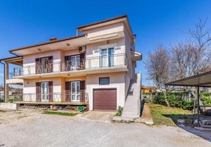 2 Bedroom Awesome Apartment In Labin