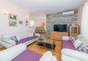 350 m² Villa ∙ 1 bedroom ∙ 10 guests