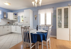 99 m² Apartment ∙ 3 bedrooms ∙ 8 guests in Sumartin