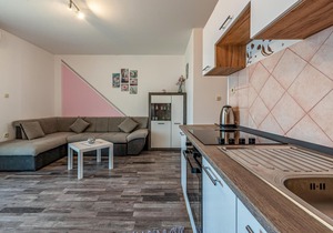 Amazing apartment in Povljana with WiFi