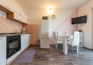 Amazing apartment in Povljana with WiFi
