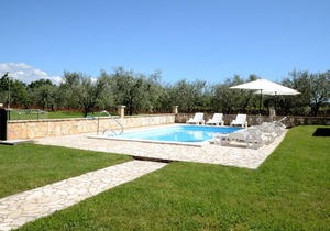 Apartment ∙ 2 bedrooms ∙ 4 guests in Lašići