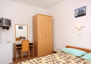 Apartment Luka - with parking; R2(2) - Vrbnik, Island Krk, Croatia