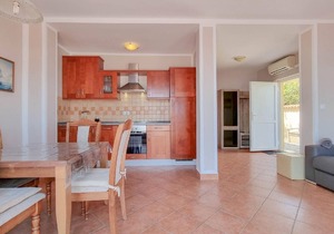 Apartment with sea view for 4 persons